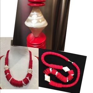 Necklace w/Faux Glass Pearlized Shells & Red Disk